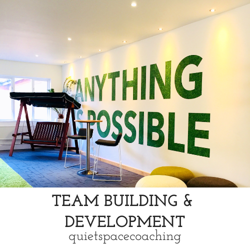 Clickable icon linking to team building and development service description page